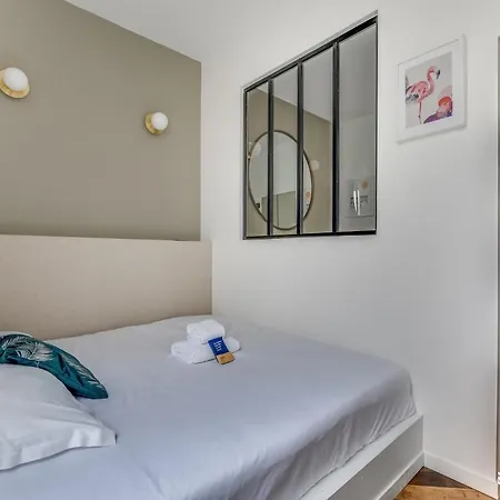 Chic In For Couple Appartement